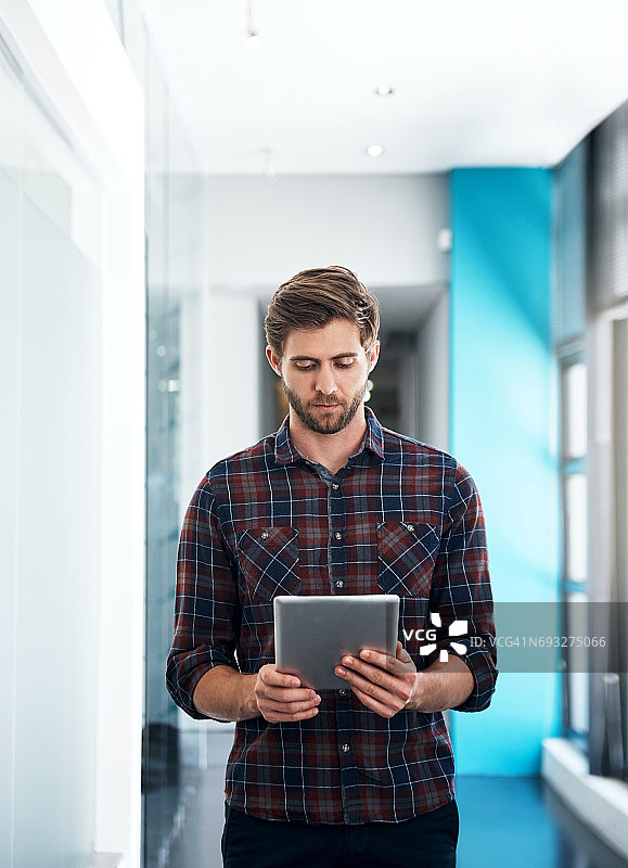 不断进步与创新图片素材