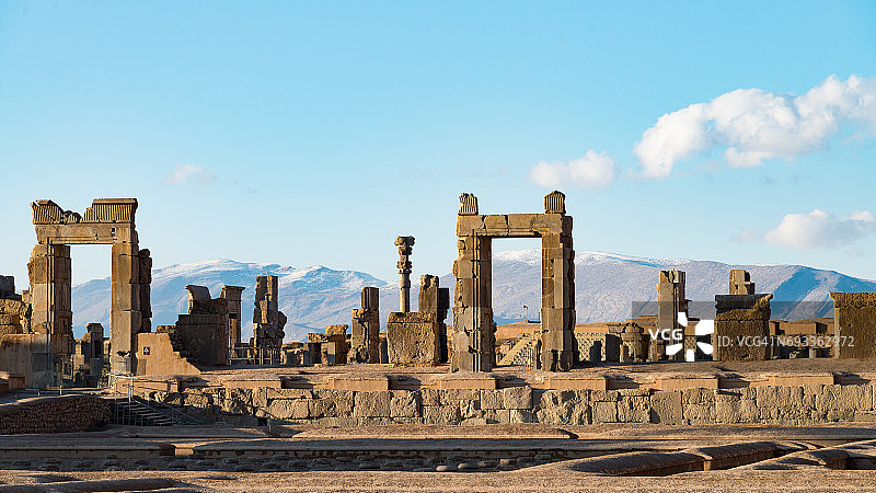 伊朗设拉子附近，阿契美尼德王朝古都波斯波利斯的遗址图片素材