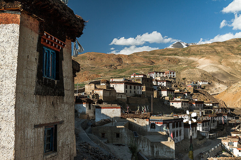 喜马拉雅山脉的吉伯村藏传佛教聚居地图片素材