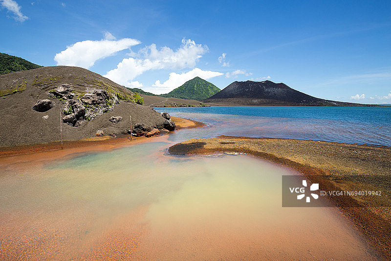 巴布亚新几内亚拉包尔塔武鲁火山附近温泉图片素材