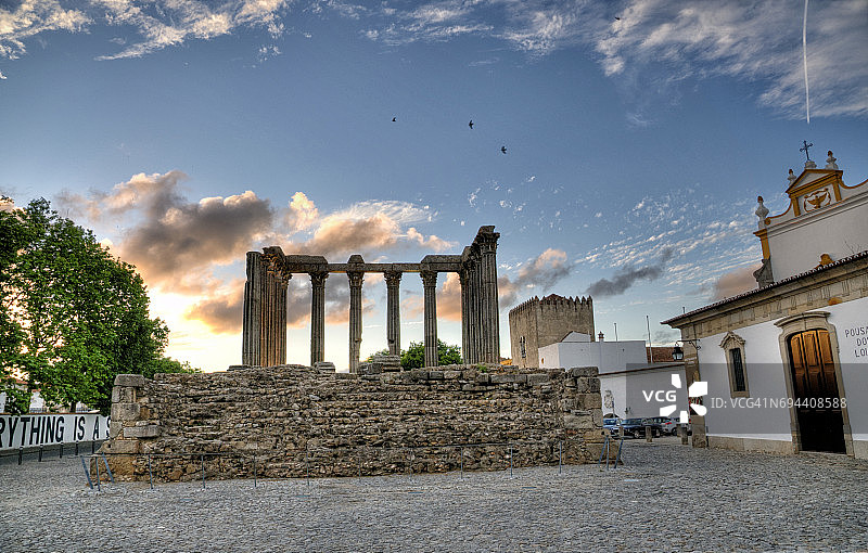 葡萄牙埃武拉罗马神庙图片素材