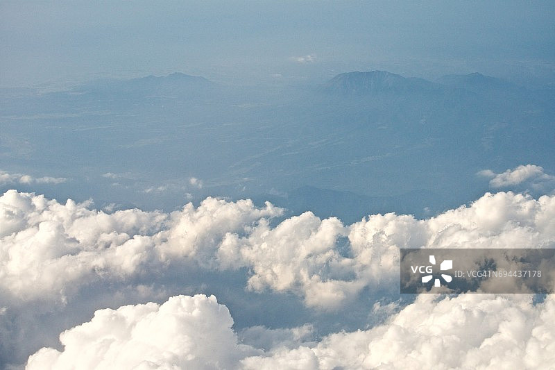 飞机航拍鸟取县大山图片素材