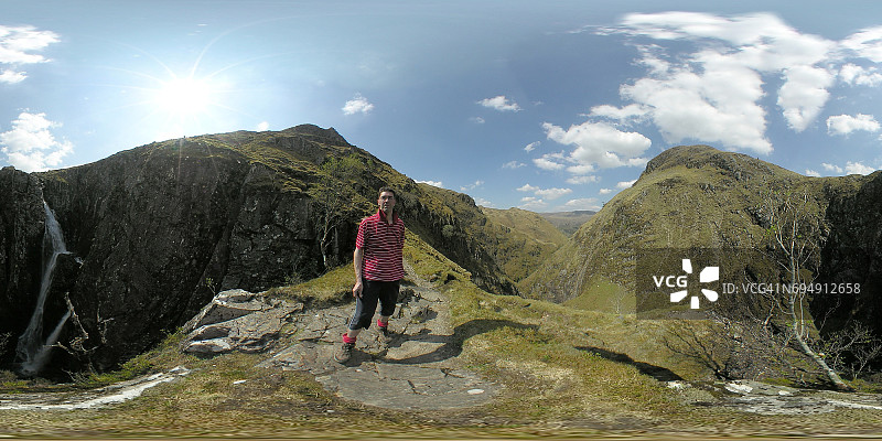 格洛马赫瀑布，靠近凯尔洛哈尔什图片素材