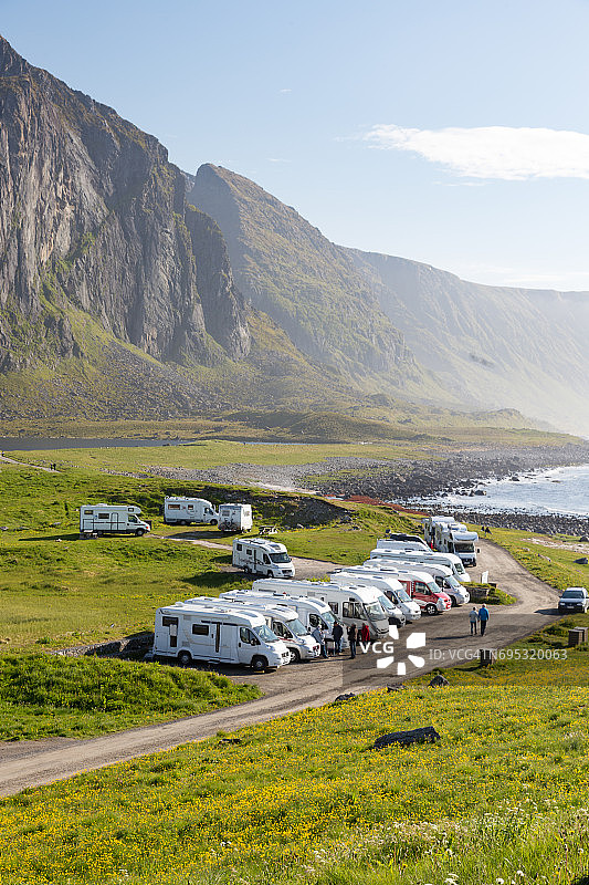 罗弗敦群岛埃格姆海滩的房车露营图片素材