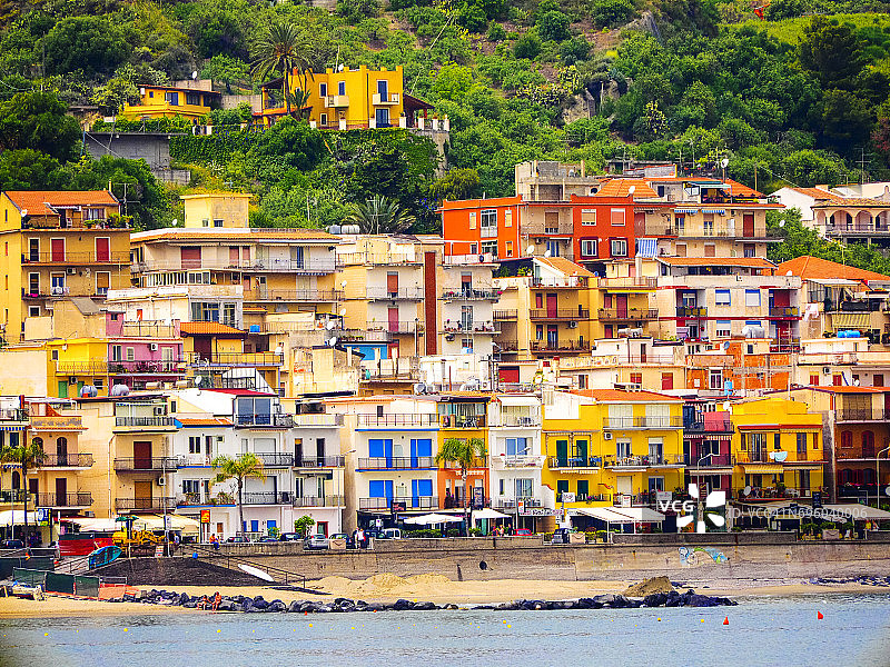 陶尔米纳附近贾尔迪尼-纳克索斯海滩图片素材