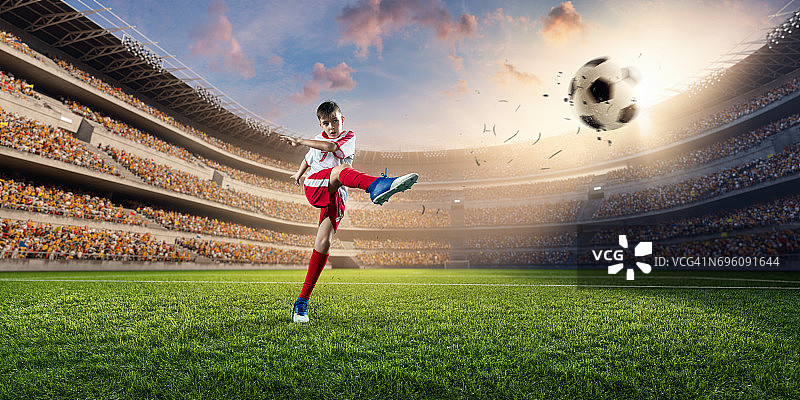 3D体育场中的足球少年图片素材