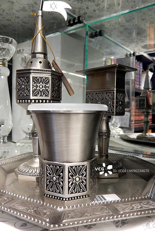 默阿谢阿里姆街区：耶路撒冷烛光礼盒图片素材