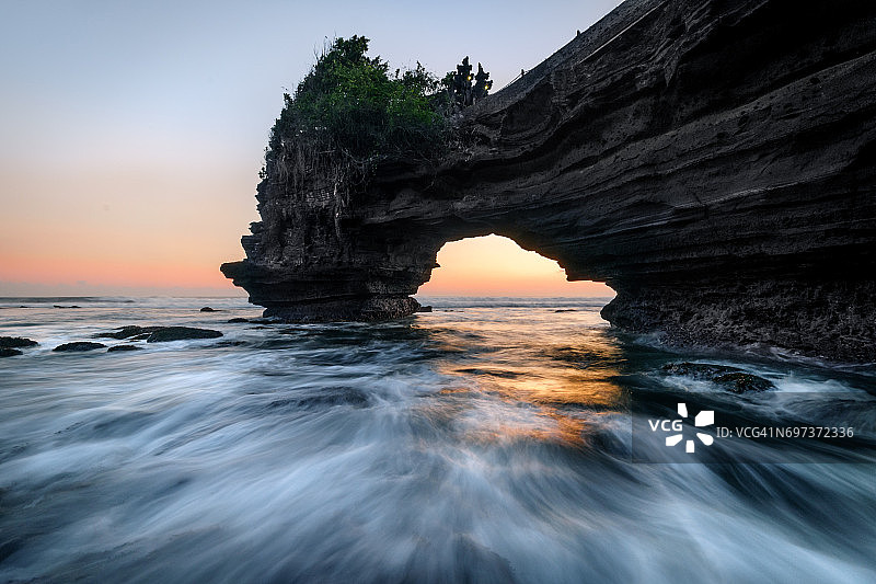 巴厘岛海神庙黄昏景色图片素材