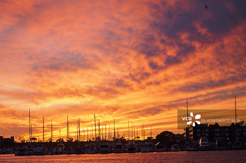 日落时的雷伊码头图片素材