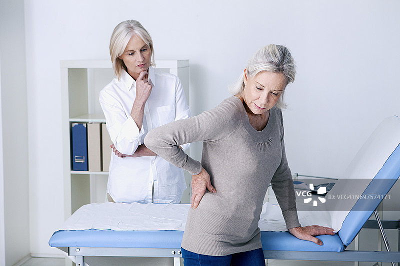 咨询：老年人的痛苦图片素材