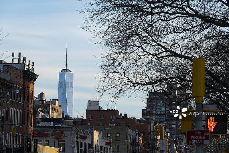 纽约曼哈顿西村日落时的世贸中心图片素材
