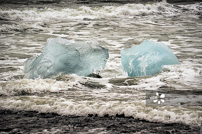 海滩上的冰图片素材