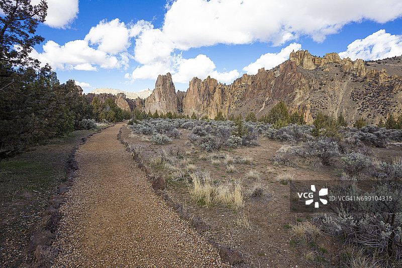 俄勒冈州中部的史密斯岩州立公园图片素材