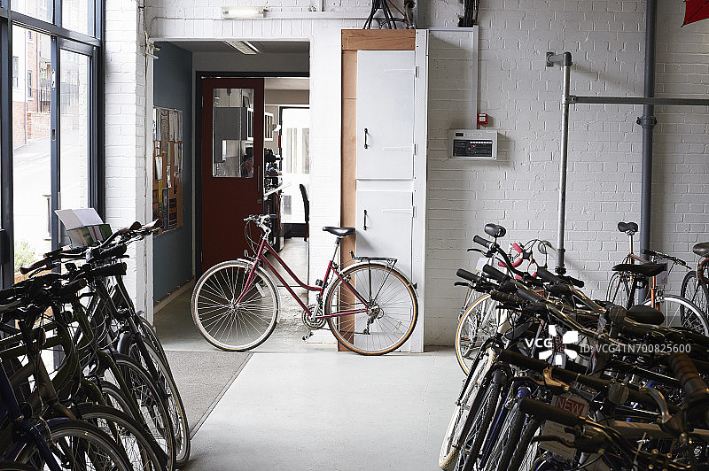 自行车店待取自行车图片素材