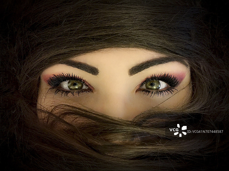 女人的绿色眼睛图片素材