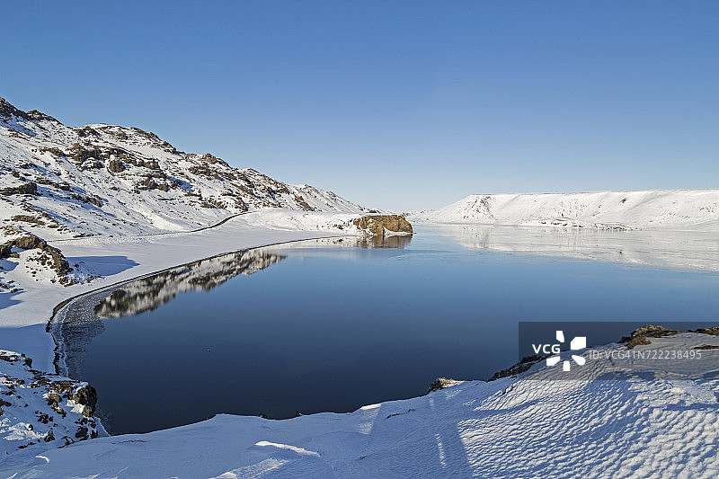 冰岛雷克雅内斯半岛克莱瓦湖冬季图片素材