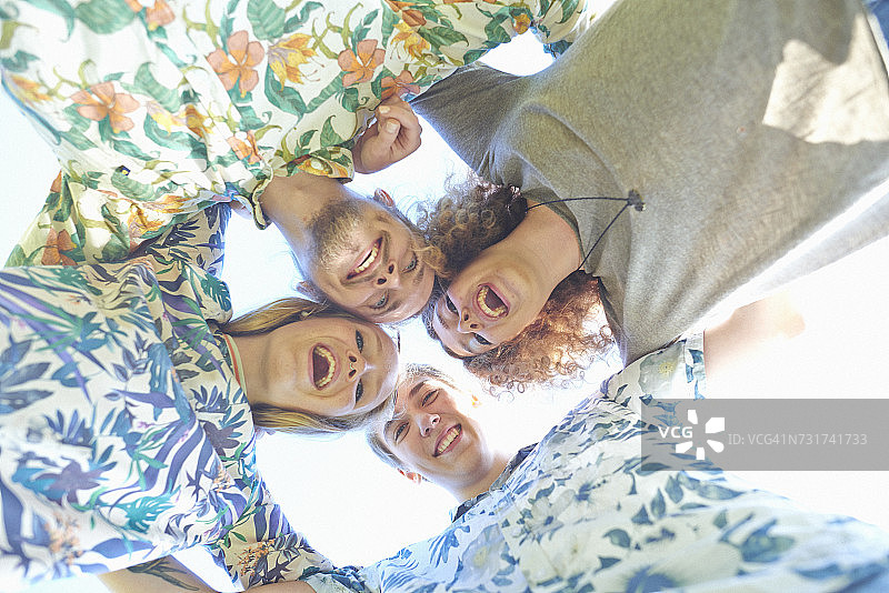 快乐的朋友们肖像图片素材