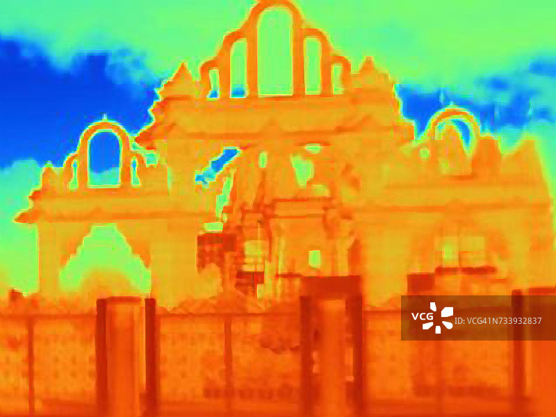 伦敦尼亚斯登BAPS斯瓦米纳拉扬神庙的热成像图片素材