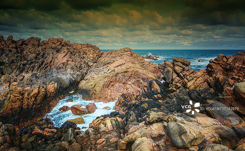澳大利亚西澳大利亚亚林加普运河岩石岩石海岸线图片素材