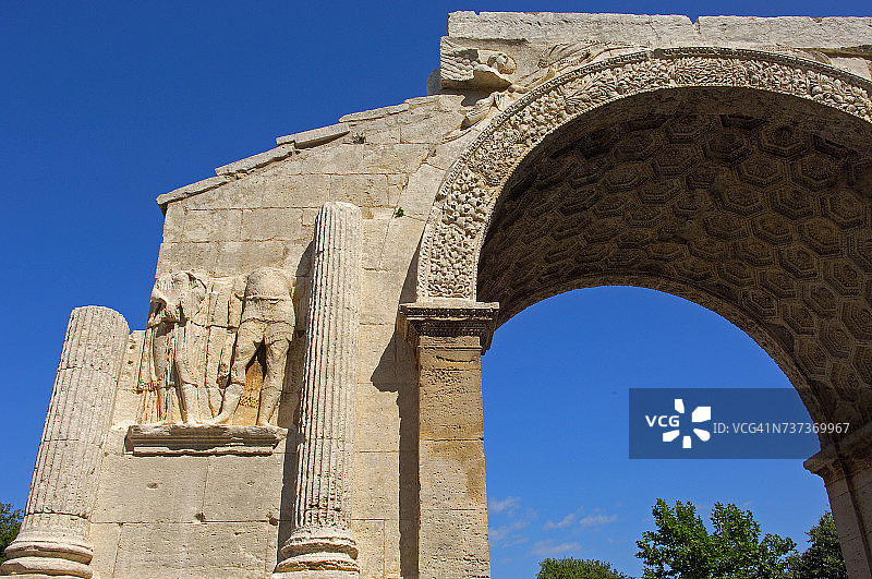 格拉农古罗马遗址，法国圣雷米图片素材