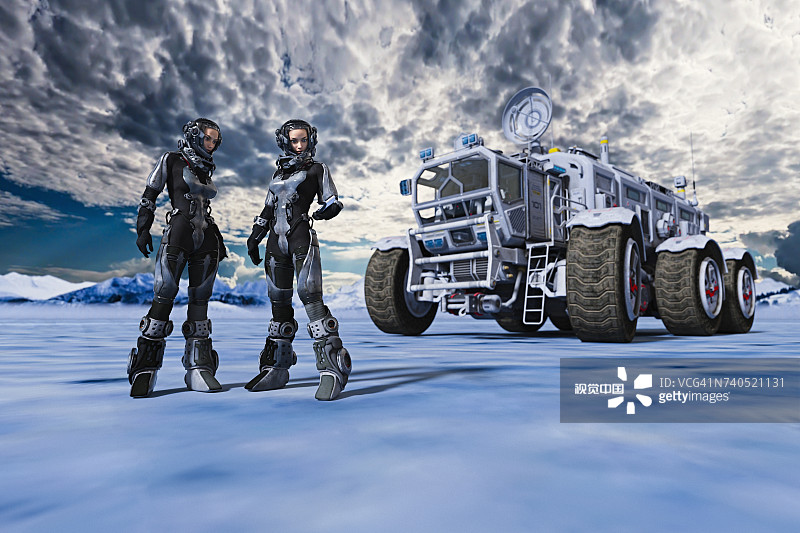 车辆附近的女性宇航员图片素材