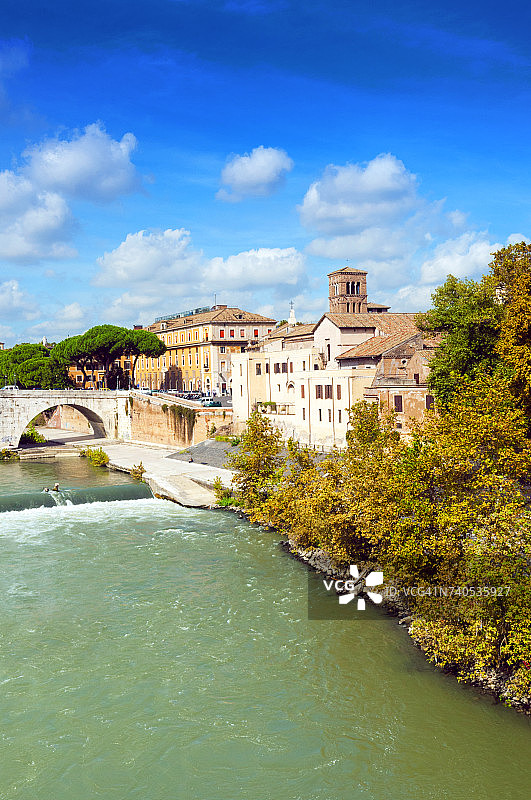 意大利拉齐奥罗马的台伯岛和切斯蒂奥桥图片素材