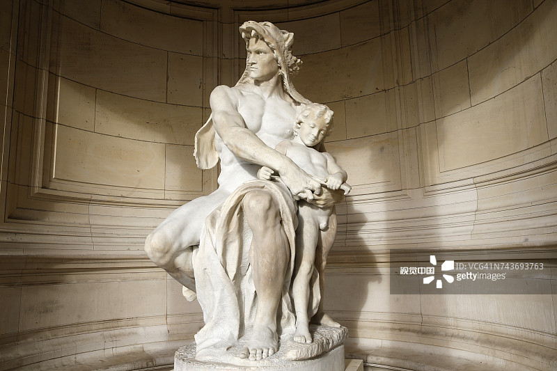 巴黎时尚博物馆加列拉宫及雕像，法国图片素材