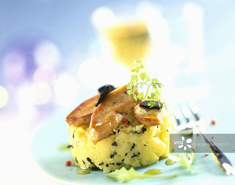 法式油封鸭肉图片素材