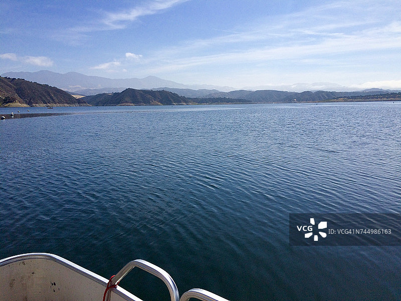 夏天的公路旅行图片素材