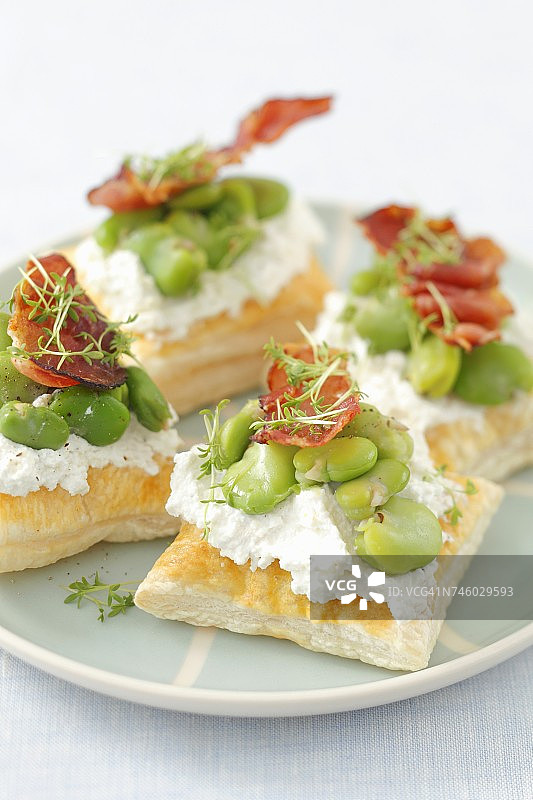 意大利乳清干酪蚕豆炸火腿酥皮小挞图片素材