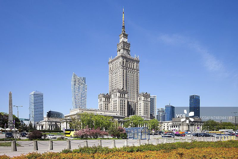 波兰华沙市中心天际线与文化科学宫图片素材