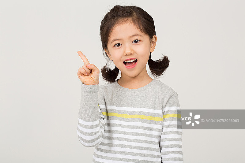 聪明的女孩图片素材