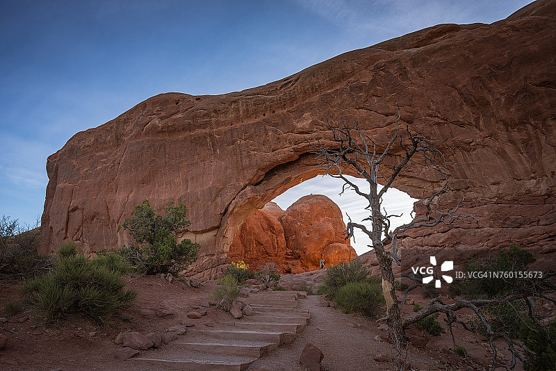美国犹他州拱门国家公园南窗图片素材