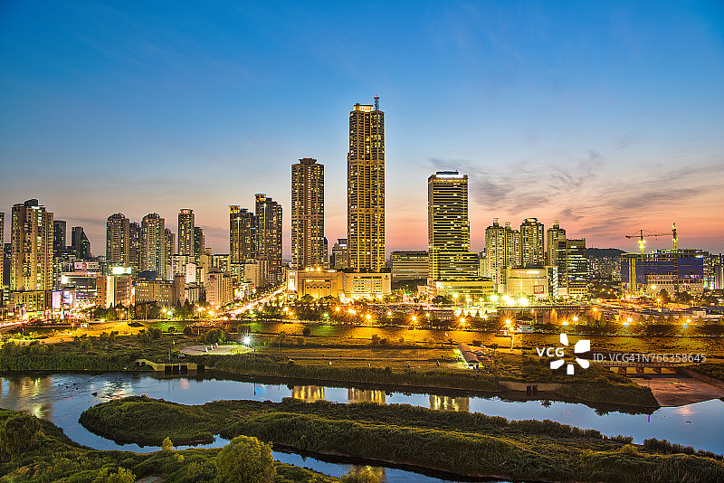 木洞海伯利安夜景图片素材