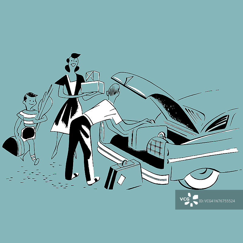 一家人整理汽车后备箱图片素材