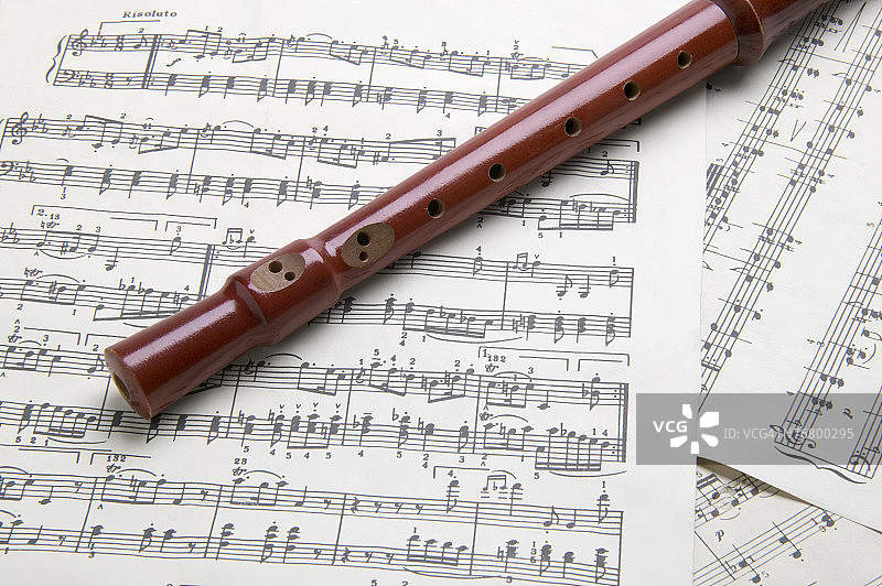 乐谱与竖笛图片素材