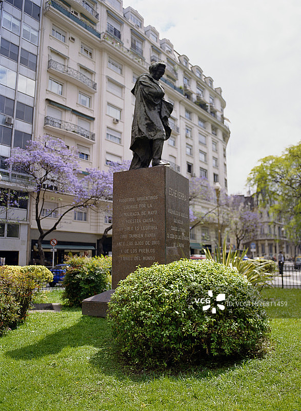 户外雕像图片素材