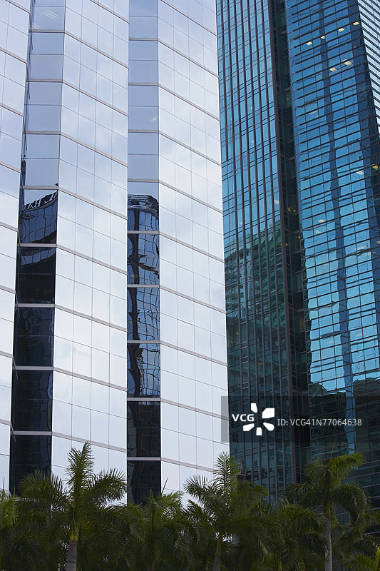 建筑的低角度视图图片素材