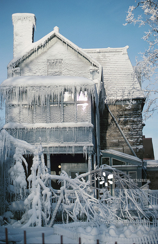冰雪风暴图片素材