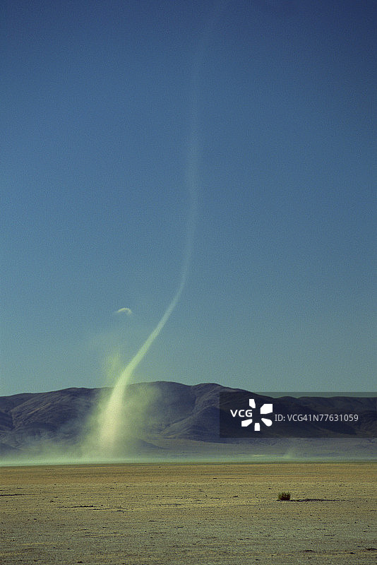 尘卷风图片素材