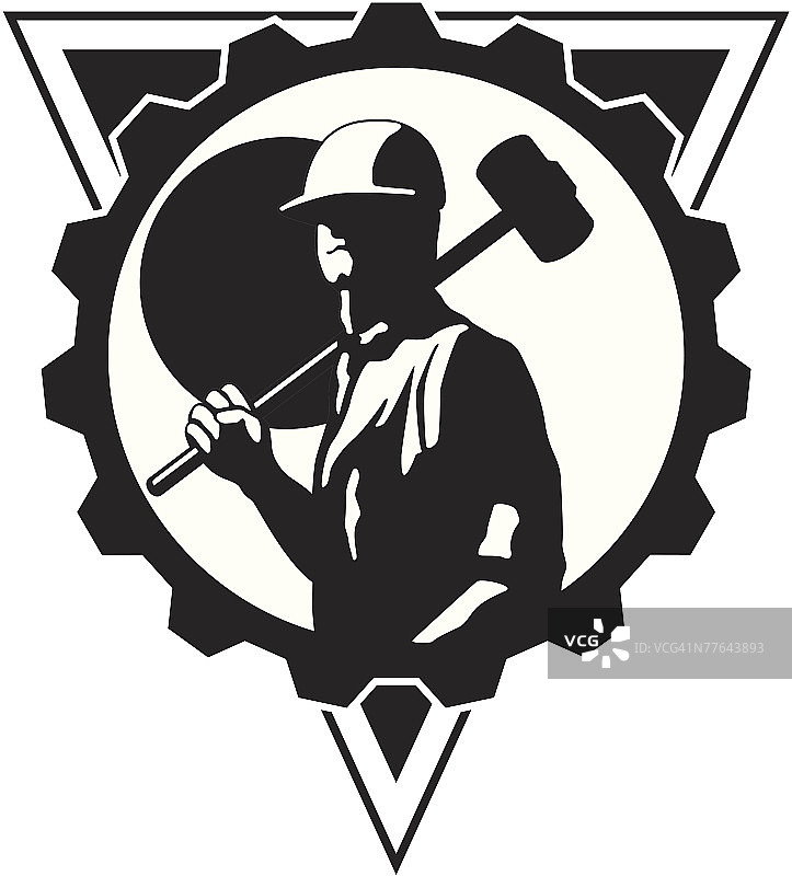 男人在齿轮内手持锤子图片素材