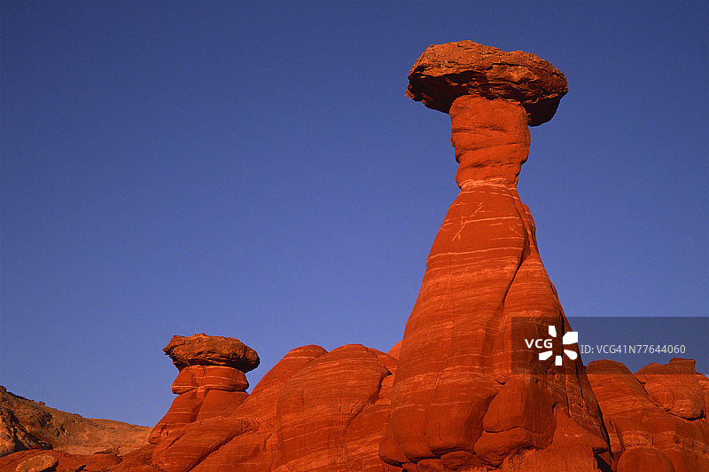 犹他州南部帕里亚边缘岩石图片素材