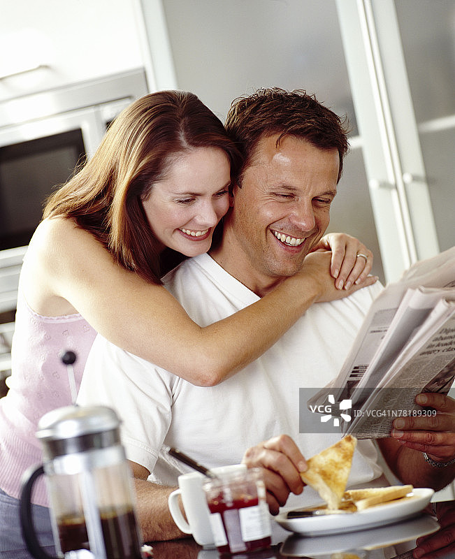 微笑的夫妇图片素材