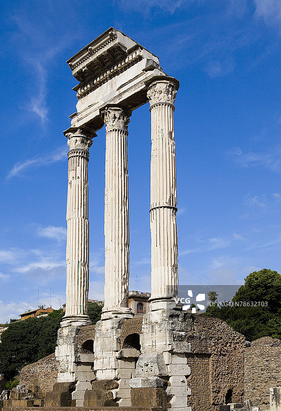 意大利罗马罗马广场的卡斯托尔和波吕克斯神庙图片素材