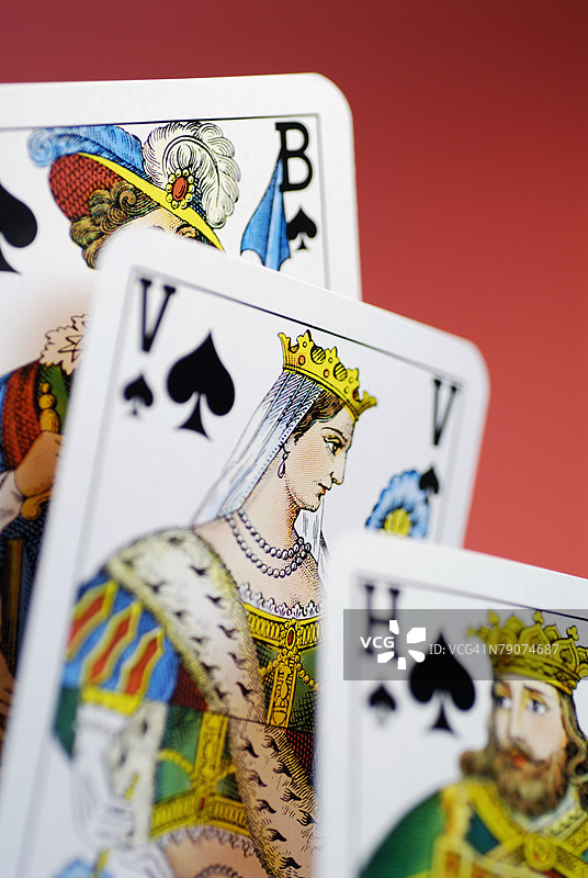 三张扑克牌的特写镜头图片素材
