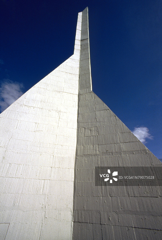 建筑的低角度视图图片素材