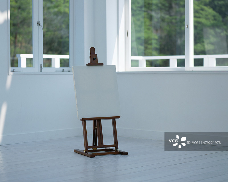 一块空白的白色画布图片素材