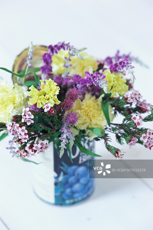 罐子里的花束图片素材