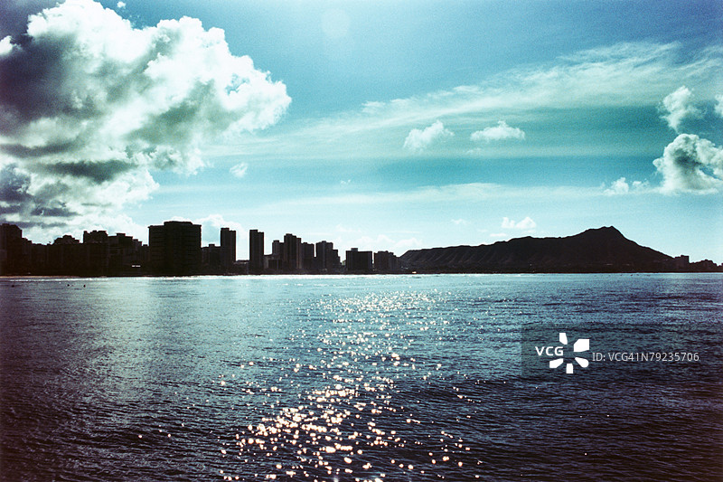 美国，夏威夷，瓦胡岛，背景中的钻石头图片素材