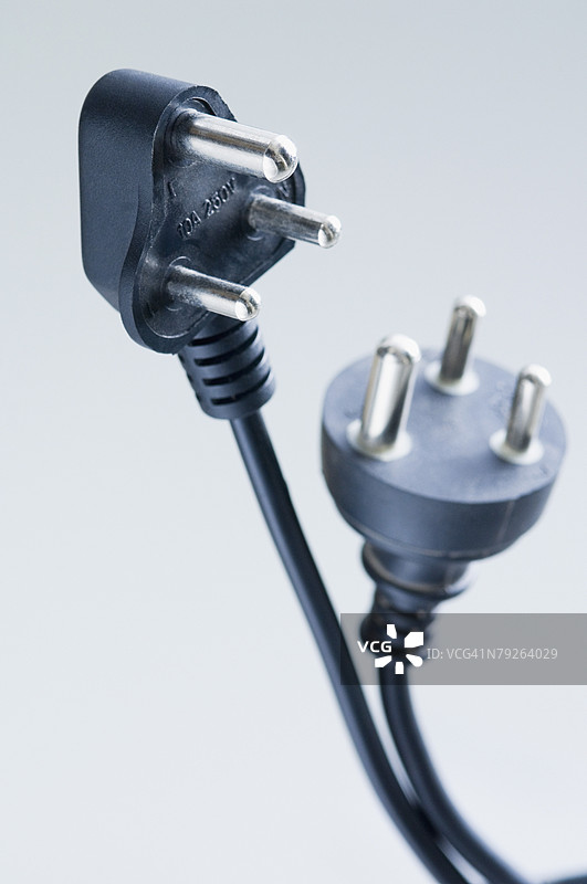 两个电插头的特写图片素材